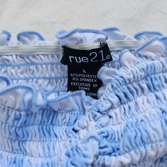 Gingham Ruched Tube Top . Large - Picture 5 of 8